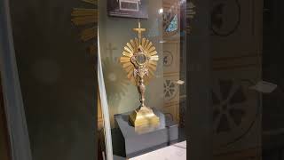 A Gilded Monstrance In Matthias Church In Budapest, Hungary Mozart - Eine Kleine Nachtmu