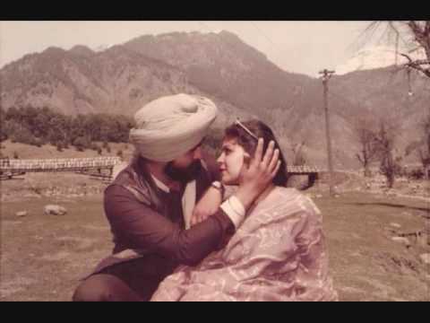 Beautiful Sikh couple's Silver Jubilee marriage anniversary