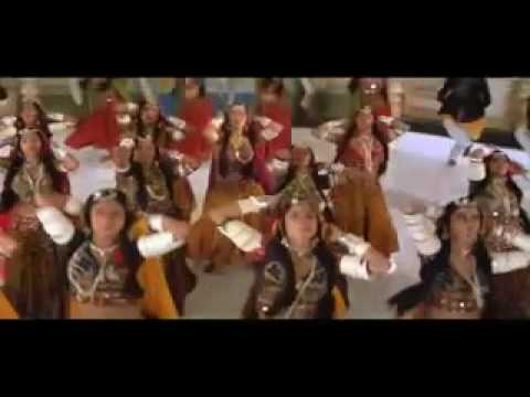 Slumdog Millionaire - Ring Ring Ringa....flv