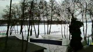 Watch Bruce Low So Viel Wind Und Keine Segel video