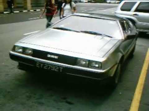 OMG IT'S A DELOREAN