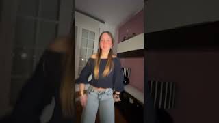 Albanul At