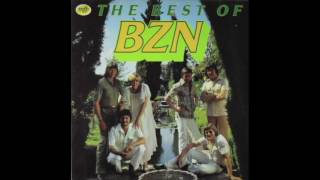 Watch Bzn Montmartre video