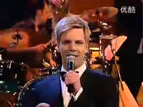 Don't You Worry Baby Video