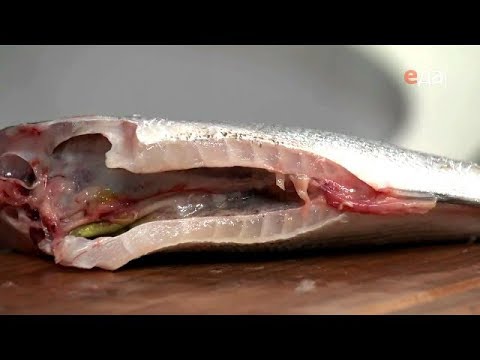 Как ПОТРОШИТЬ рыбу - ДОРАДА / мастер-класс от шеф-повара / Илья Лазерсон / Мировой повар Как ПОТРОШИТЬ рыбу - ДОРАДА / мастер-класс от шеф-повара / Илья Лазерсон / Мировой повар