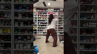 When My Favorite Song Comes On Lol