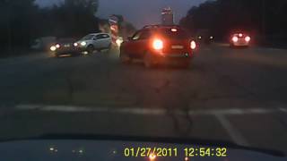 Видео ДТП на Немировича-Данченко.Новосибирск от BORZOTA75, улица Немировича-Данченко, Новосибирск, Россия