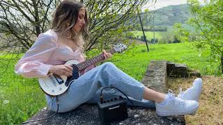 Simona Sansovini - Blackstar Carry-On travel Guitar