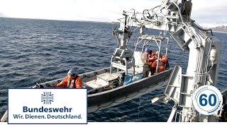 60 Sekunden Bundeswehr: Speedboot Boomeranger und der Bootsaussetzkran