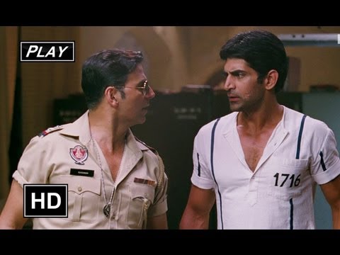 Bahattar Singh Rescues Azad From The Police - Khiladi 786