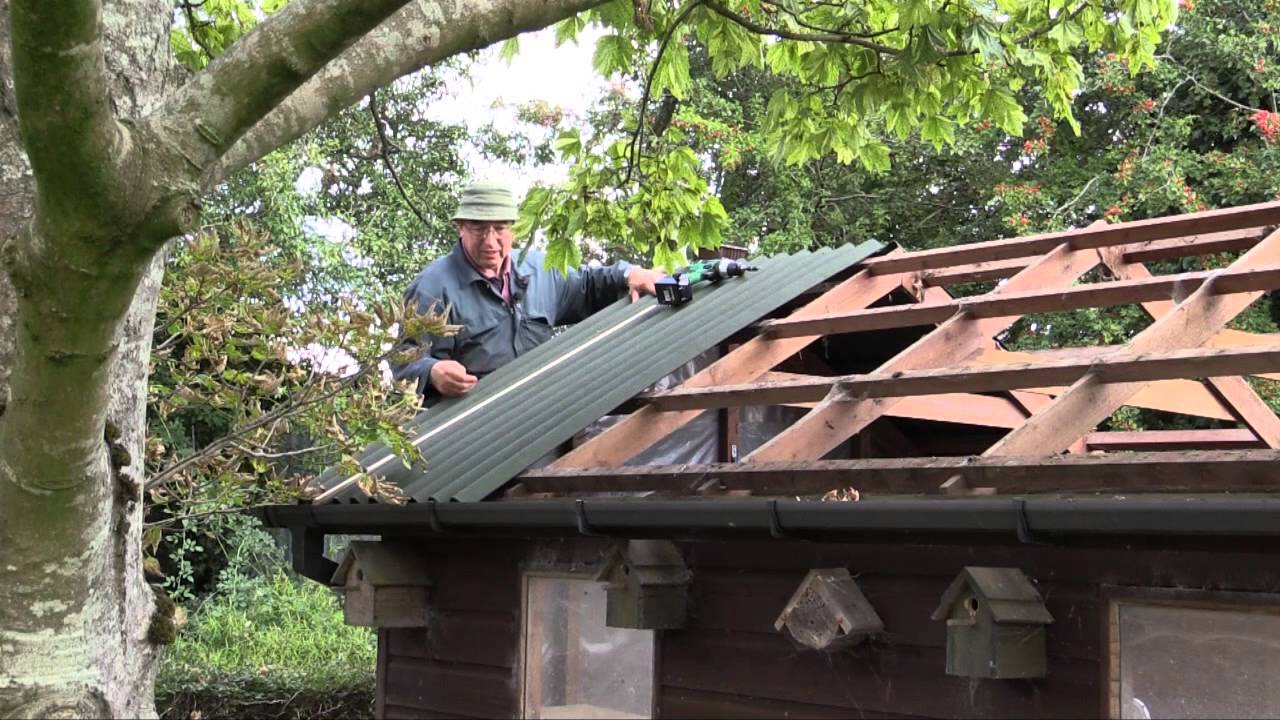 How to re-roof a shed with Onduline corrugated roofing sheets 
