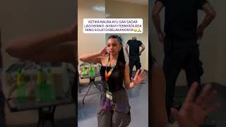 Ketika Naura Ayu Gak Sadar Lagi Nyanyi-Nyanyi Ternyata Ada Yang Solat Di Belakangnya