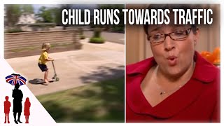 Jo Chases A Child Running Towards Traffic Supernanny
