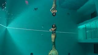 Magie subacquee della Sirena di Y-40 - Underwater magic by the Mermaid of Y-40.