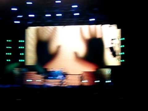 Disturbed - Down With The Sickness - live Sydney Acer Arena...