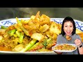 Yellow Curry Powder Stir Fry With Seafood or Seafood Pad Phong Karee