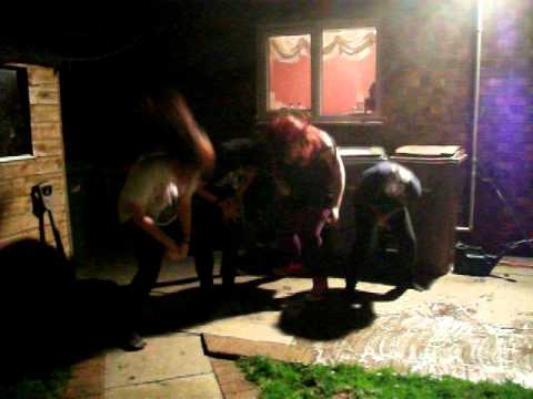 BFMV Scream aim fire breakdown group headbang !