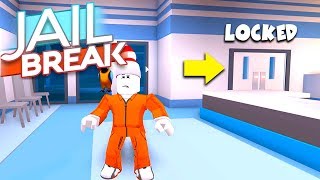 LOCKED INSIDE THE POLICE STATION *NEW KEY CARD GLITCH* LOCKED INSIDE THE POLICE STATION *NEW KEY CARD GLITCH*
