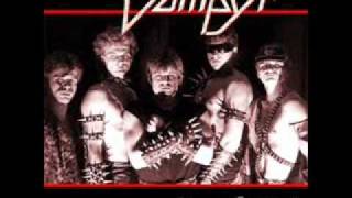Watch Vampyr Breaking Metal video