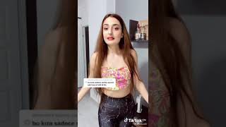 Periscope Liseli Kız Memelerini Açıyor
