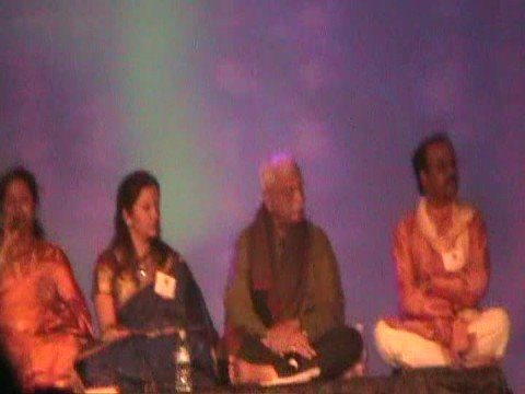 Rayaru Bandaru Mavana Manege - Kannadave Satya