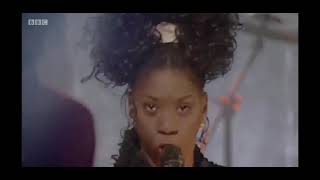 M People | Moving On Up | Top Of The Pops | Christmas Special | 1993