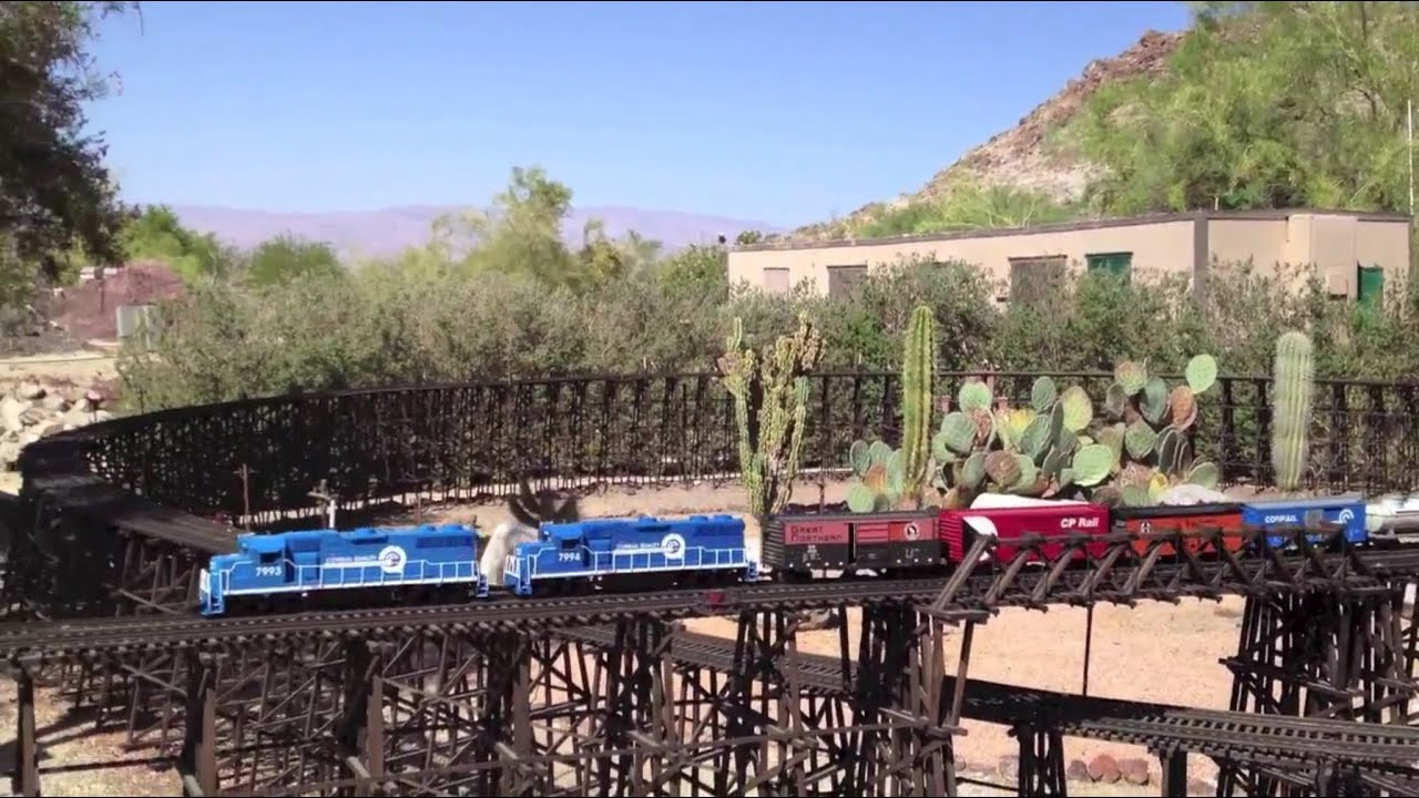 The Living Desert ️ G Scale Model Train ️ Palm Desert CA 