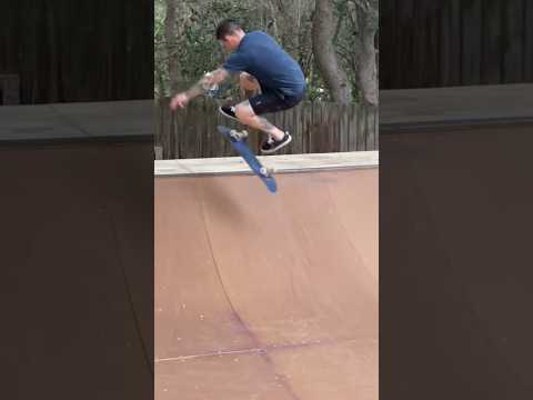 Cody Mac on a mini ramp is pure magic‼️🤯 #skateboarding #skateedit #skateramp #oc #skateclips #sk8