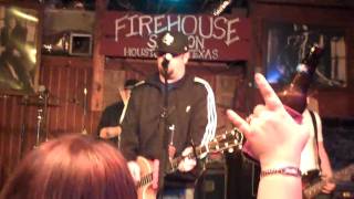 Watch Bleu Edmondson Travelin Man video