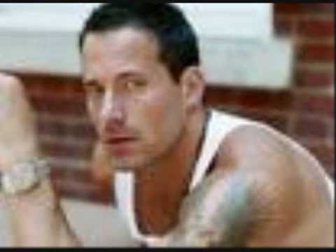 Actor Johnny Messner comes to Miami Ink to get a tattoo from artist Ami 