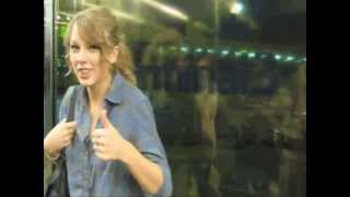 Watch Demi Lovato Smile video