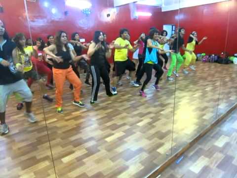Chamma Chamma- Bollywood Obsession on with Sucheta Pal ZES...