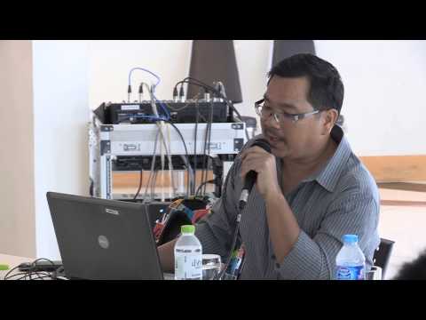 Literature: การวิจารณ์วรรณกรรม_จรูญพร ปรปักษ์ประลัย_ Bangkok Creative Writing Workshop 2 (2013)