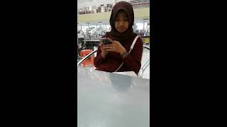 Ngintip Cewek Cantik Ketahuan Diomelin