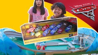 Cars 3 Toys Motor Speedway Of The South 11-Pack Ultimate Florida 500 Speedway Track Set