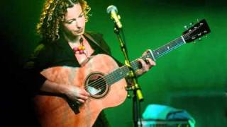Watch Kate Rusby The Blind Harper video