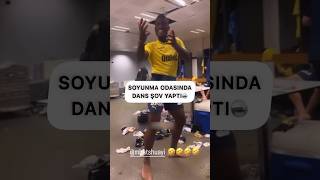 Galatasaray Maçı Sonrası Batshuayi Ma Odasında Dans Etti