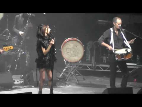 PJ Harvey - Guilty (Vorst Brussels 19/10/2016)