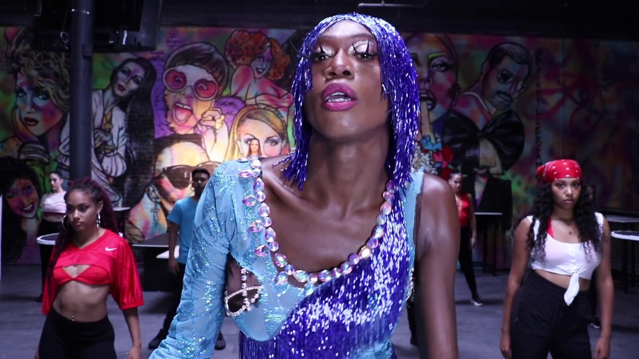 Naomi Wynters x B. Ames- It's My Runway