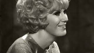 Watch Dusty Springfield Take Me For A Little While video