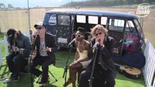 Watch Alabama 3 Let The Caged Bird Sing video