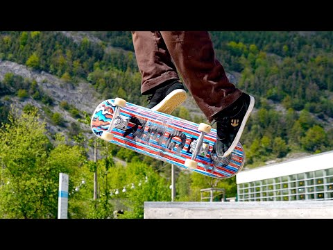 100 SKATEBOARD FLIPS LESSER SEEN