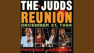 Watch Judds Auld Lang Syne video