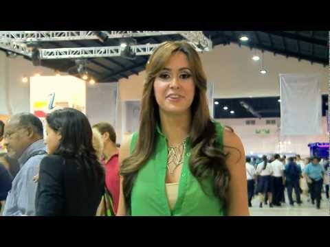 VISITA A FERIA CIENTIFICA ESTUDIANTIL DE ANA LORENA IBĆĆEZ MISS EARTH PANAMA