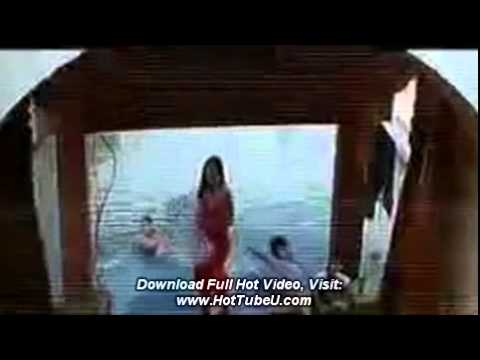 Aishwarya Rai movie seen hot sexy-Aishwarya rai unseen hot...