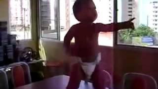 Brazilian Dancing Baby - Doing Samba.mp4