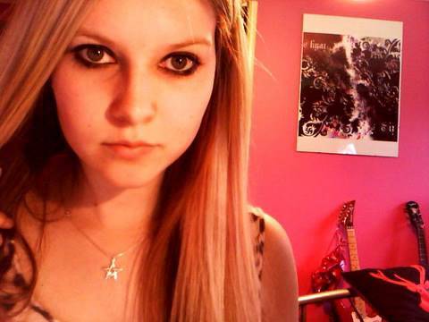 Avril Lavigne Inspired Make Up Look from Complicated Video (Requested)