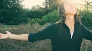 Watch Noah Gundersen The Current State Of Things video