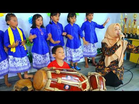 ALIP BAMPLAK MANUK DADALI COVER BU NUNUY BARENG TK BIM KBB