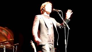 Watch Rufus Wainwright Chicago video
